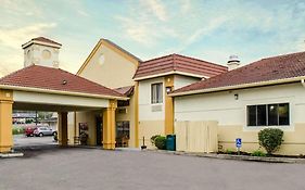 Quality Inn & Suites Medina - Akron West